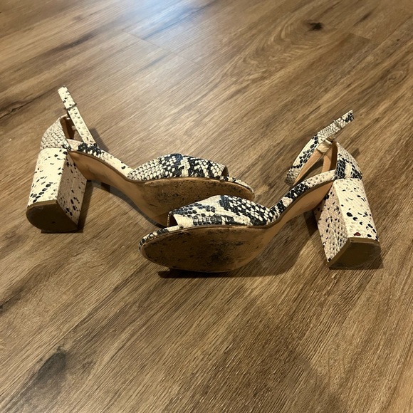 Steve Madden snake print Open toe heels - Picture 3 of 5